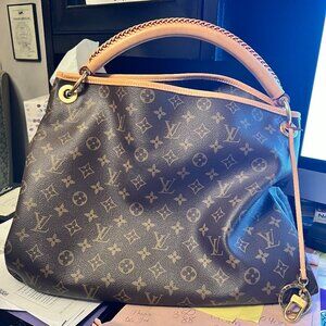 Meet your Posher, Ellen